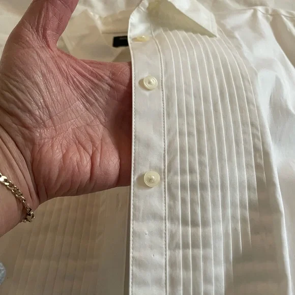 Classic White Womans Dress Shirt - Picture 1 of 4